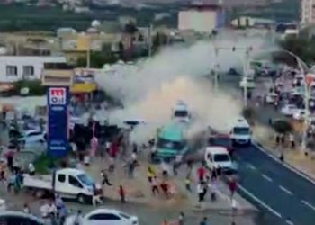 Pánico en Turquía: camión sin control atropelló a una multitud y hay varios muertos