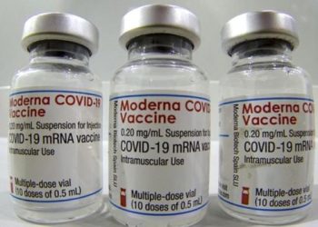 Reino Unido aprueba la primera vacuna contra la variante ómicron de coronavirus