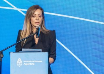 Royón resaltó el «potencial energético» que le permitiría al país «autoabastecerse y exportar»