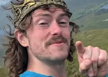 Se sometió a un ensayo médico para ganar plata y le diagnosticaron un tumor cerebral: “Quedan tres años de vida”