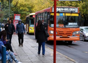 Subsidios al transporte: el Gobierno oficializó el convenio con Nación para recibir fondos hasta octubre