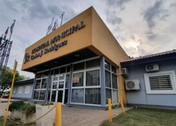 Tragedia en Córdoba: Un nene intentó subirse al tractor del padre, se resbaló y murió aplastado por el vehículo