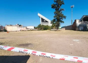 Macabro hallazgo: apareció una pierna humana en un descampado, a metros de la cancha de Belgrano de Córdoba