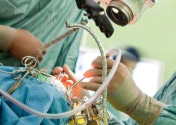 Juntan fondos para ayudar a una mujer que debe pagar una costosa  cirugía cerebral