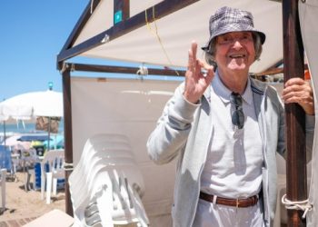 Consternación: Rodeado de amor, murió Carlitos Balá
