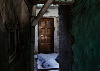 “Andate de acá porque te voy a romper a cabeza”: la amenaza del tío de la novia de Sabag Montiel y el silencio de un barrio atemorizado