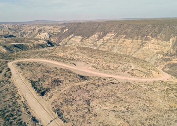 Avanzan los estudios para asfaltar en  un futuro el camino del Cañón el Atuel
