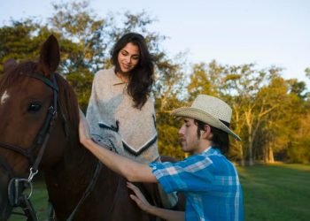 Ella era la hija de dueño de la estancia, él era el hijo del puestero y por amor desafiaron a todos