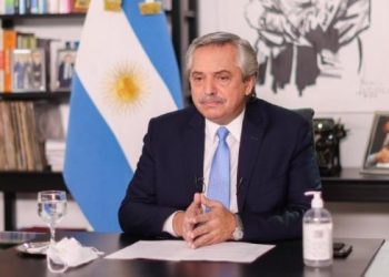 «Hay que trabajar para que los ingresos no se devalúen frente a la inflación», advirtió el Presidente