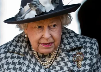 La BBC dio por muerta a la reina Isabel II en Twitter