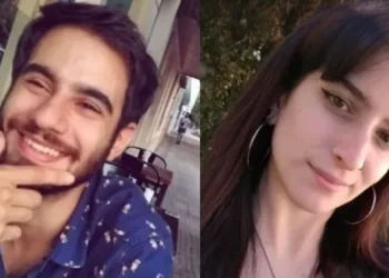 Horror en La Plata: Llegó de pasear al perro y encontró a su hijo y a la ex muertos a puñaladas