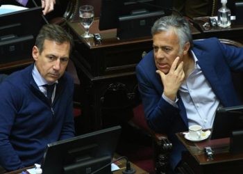 «No pasará»: diputados de la oposición prometen frenar la reforma de la Corte Suprema
