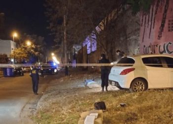 Otro hecho sangriento en el país: dos hermanos fueron perseguidos y acribillados