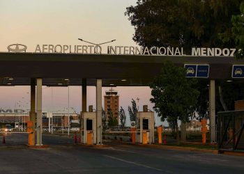 Aprobaron un nuevo reglamento de seguridad “reservado” para el aeropuerto El Plumerillo