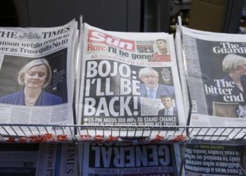 Boris Johnson, derrocado por escándalos éticos, contempla volver como líder del Reino Unido