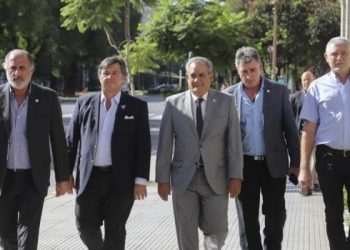 El campo rechazó la intención del Gobierno de obtener facultades para cambiar las alícuotas de las retenciones