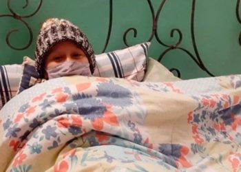 Fingió tener cáncer, recaudó $400.000 y huyó del país: acordó su condena en un juicio abreviado y quedó libre