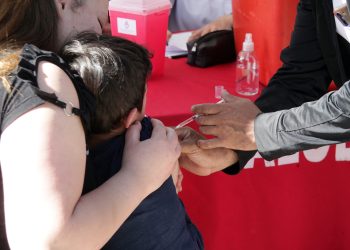 Inició la campaña de vacunación contra el sarampión, la rubéola y la poliomielitis en Mendoza