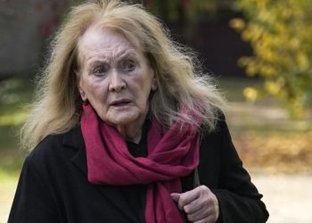 La escritora francesa Annie Ernaux ganó el Premio Nobel de Literatura