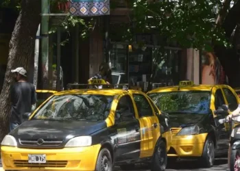 La tarifa de taxis y remises de Mendoza subiría cerca del 39%