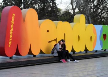 Los turistas dejaron casi $2.000 millones en Mendoza el fin de semana XL