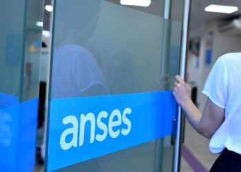 Más de medio millón de personas cobrarán el bono de 45 mil pesos de la Anses