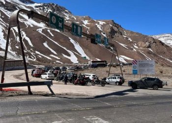 Mendoza sumó apoyo en el Congreso para pedir explicaciones por el conflicto del Paso Cristo Redentor