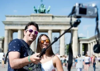 Viral: Se compró una remera con un mensaje en otro idioma y quedó devastada al traducirlo