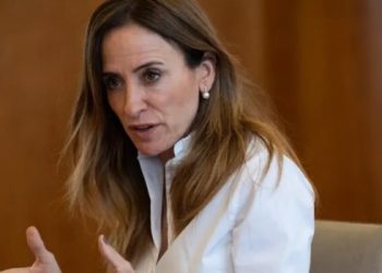 Tolosa Paz cruzó a Pérsico: «Tiene responsabilidades públicas»