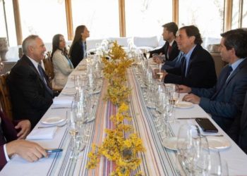 Vinos, inversiones y justicia: por dónde estuvo y qué preguntó el embajador de EEUU en Mendoza