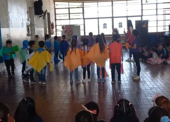 Explotó una cocina en una escuela primaria de San Martín en pleno acto (video)