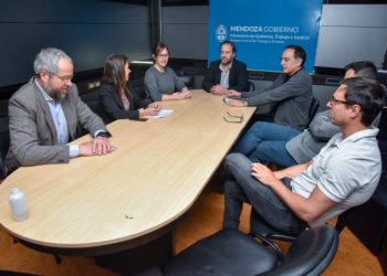 Paritarias 2022: Gobierno retomó la discusión salarial con una propuesta de 82% de aumento