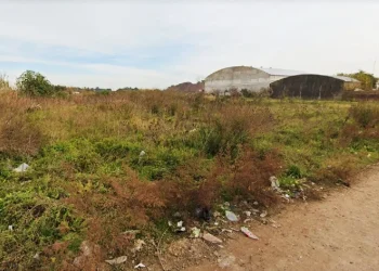 Otro caso espeluznante en el país: Encontraron muerto a un adolescente con quemaduras y cortes en un descampado
