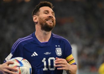 Messi superó a Maradona y se convirtió en el futbolista argentino con más presencias en un Mundial