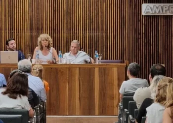  Ampros aceptó la propuesta de aumento salarial