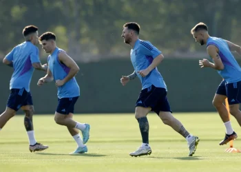 Así formará Argentina ante Arabia Saudita en su debut en el Mundial Qatar 2022: la lupa sobre las dos decisiones clave de Scaloni