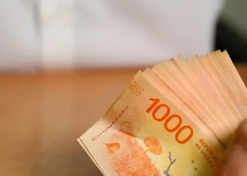Caleta Olivia: Le robó más de $7 millones a su papá, le dejó un insólito audio y luego lo bloqueó de sus redes