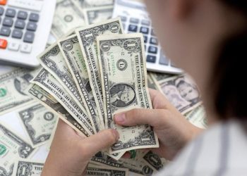 «Dólar Qatar»: se aplicará de manera retroactiva y cae el consumo con tarjeta