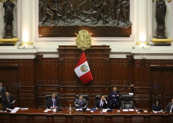 El Congreso peruano le negó a Castillo el permiso para viajar a México