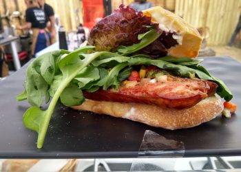 El novedoso choripán de jabalí entre las delicias de San Rafael en el festival MIGA