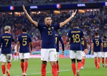 Francia el primer clasificado a los octavos de final