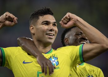 Brasil ganó y clasificó a los octavos de final