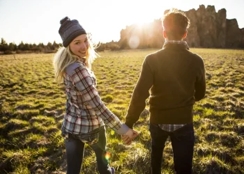 Fueron novios a los 15 años, se volvieron a ver casados con otras parejas y tomaron una drástica decisión