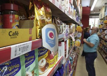 Inflación: el Gobierno quiere incluir Precios Cuidados en el plan oficial