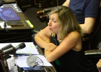 Myriam Bregman: Cristina Kirchner “nos quiere convencer de que no tiene que ver con este Gobierno”