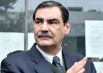 Ordenan que se suspenda la vacunación contra el covid en bebés y niños