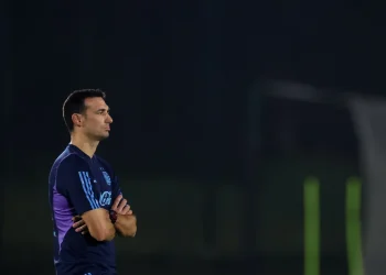 Quiénes son los cuatro futbolistas de reserva que tiene la selección argentina ante otro posible cambio en la lista