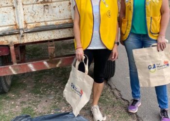 Se realizó una jornada de plogging en Las Paredes