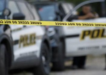 Siete muertos en dos ataques en universidades estadounidenses y un presunto responsable detenido