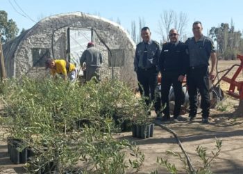 Edemsa y Villa Atuel S.A. entregaron donaciones a la Unidad N° 5 “Sixto Segura”